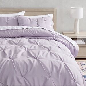 Pottery Barn Teen Lavender Microfiber Pintuck Comforter with Shams Twin/Twin XL